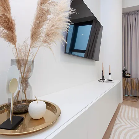 Champion Hanza Tower 2402, Amazing View, 24th Floor, Parking, Pool, Sauna