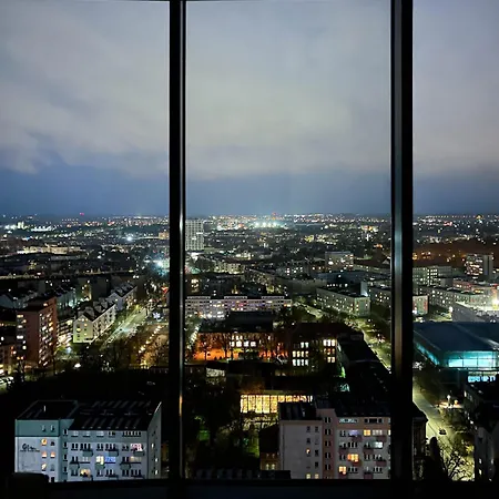 Champion Hanza Tower 2402, Amazing View, 24th Floor, Parking, Pool, Sauna *